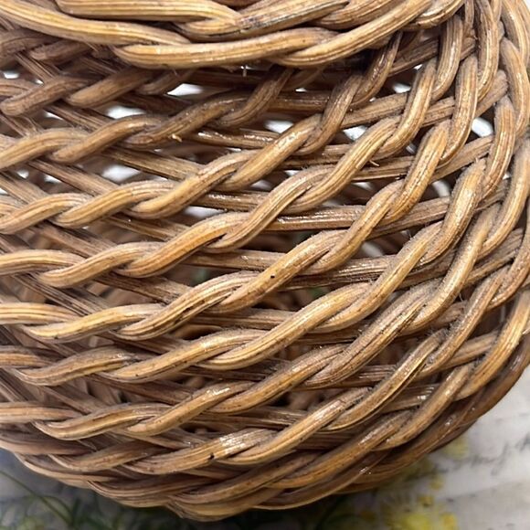 Set of Small Light Brown Beautifully Woven Round Shaped Vase Baskets Decor - Picture 5 of 7